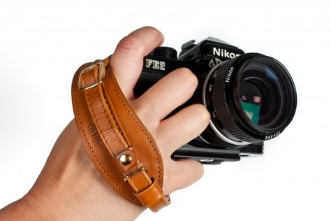 leather-hand-strap-2c77_600.0000001311886300 Camera Hand Strap, Camera Photos, Photo Gear, Genius Ideas, Dslr Cameras, Camera Straps, Cadeau Photo, Handy Dandy, Gifts For Photographers