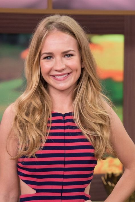 Brittany Robertson Britt Robertson, The Longest Ride, Christina Hendricks, Beautiful Smile, Celebrity Pictures, Blonde Girl, Britney Spears, Pretty Woman, Hair Ideas