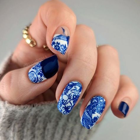 Blue And White Nails, Unghie Nail Art, Intricate Art, Paint White, Blue Nail Art, Blue Nail Designs, Almond Nail, Nail Stamping Plates, Nail Patterns