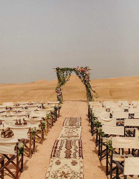 The ultimate in laid back desert chic is this stylish wedding in the Agfay desert outside of Marrakesh Desert Chic Wedding, Marrakesh Wedding, Bohemian Wedding Reception, Marrakech Wedding, Wedding Cottage, Boho Wedding Centerpieces, Event Tents, Ideas For Weddings, Boho Wedding Ceremony