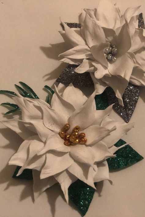 Christmas Star Flower, Foam Flowers, Poinsettia, Paper Flowers, Christmas Wreaths, Christmas Decorations, Christmas Tree, Glitter, Holiday Decor