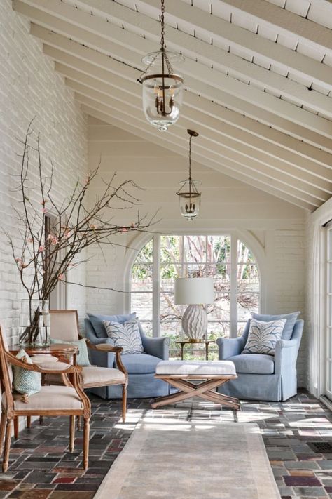 Allison Seidler Interiors – Texas Best Interior Design Firms - Lorraine Avenue Project Texas Interior Design, Rustic Room Decor, Dallas Interior Design, Elegant Country, Interior Design Work, Residential Architect, Luxury Interiors, Living Room Sets Furniture, Commercial Space