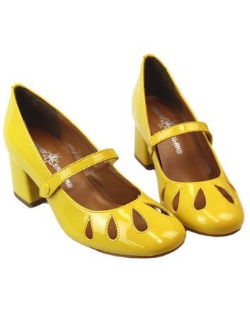 vintage yellow pumps | ShopLook 60s Shoes, 1960s Shoes, 70s Shoes, Mod Shoes, Yellow Pumps, Bowling Shoes, Mod Vintage, Sixties Fashion, Womens Mary Janes