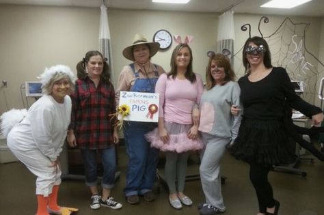 teacher group costume ideas charlottes web Charlotte Web Costume, Costume Ideas For Groups, Book Week Costume Ideas, Nursery Rhyme Costume, Charlotte's Web Book, Farm Animal Costumes, Literary Costumes, Storybook Character Costumes, Group Costume Ideas