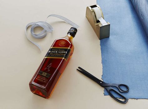 Whisky Gift Wrapping 101 – Johnnie Walker Gifts – Supercall - Thrillist How To Wrap A Whiskey Bottle, Johnnie Walker Whisky, Bottle Gift Wrapping, Gift Wrapping Tutorial, Wrapping Tutorial, Whisky Bottle, Johnnie Walker, Bottle Gift, Wrapping Ideas