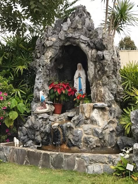 Grotto Design Ideas, Virgin Mary Statue Garden, Mary Grotto, Waterfall Backyard, Gua Maria, Aesthetic Plant Wallpaper, Grotto Ideas, Marian Garden, Grotto Design