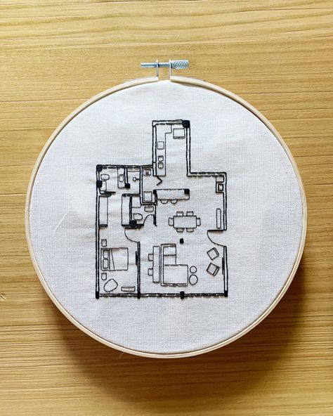 Embroidery Of House, Architecture Cross Stitch, Sewing Architecture, Cityscape Embroidery, Embroidery Architecture, Architecture Embroidery, Watercolour Architecture, House Embroidery, Book Portfolio