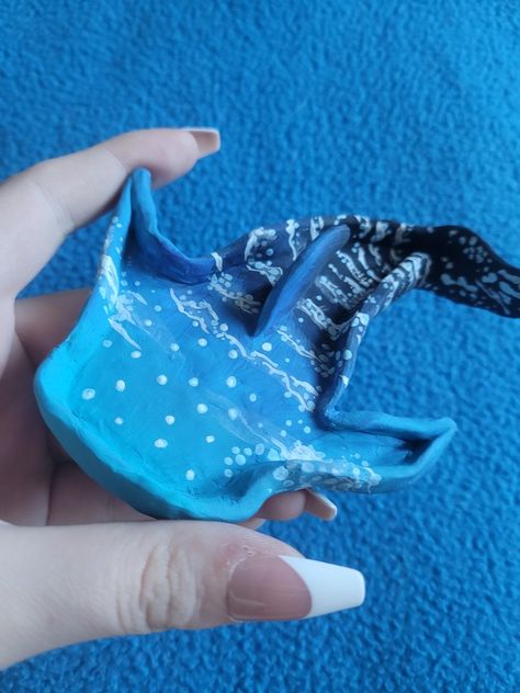 Diy Shark Craft, Whale Shark Clay Sculpture, Shark Air Dry Clay, Diy Whale Shark, Shark Sculpture Clay, Whale Shark Decor, Ceramic Whale Shark, Whale Shark Ceramic, Shark Clay Ideas