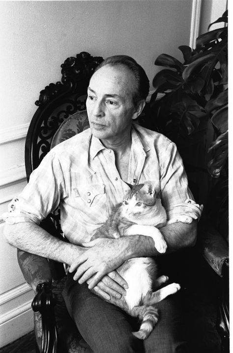 New York City Ballet Master George Balanchine at home with his cat Mourka (New York) Nyc Ballet, Celebrities With Cats, Men With Cats, Classic Dance, Jerome Robbins, Art Ballet, Ballet Pictures, George Balanchine, Ballet Beauty