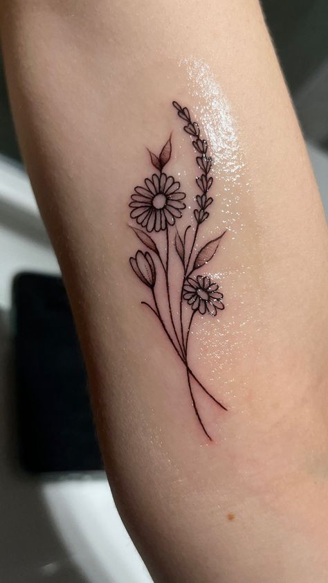 Daisy Bee Tattoo, Daisy And Lavender Tattoo, Daisy And Sweetpea Tattoo, Daisy And Sweat Pea Tattoo, Daisy Sweet Pea Tattoo, Daisy And Sweet Pea Tattoo Birth Flower, Daisy And Sweet Pea Tattoo, Sweat Pea Tattoo, Baby Breath Tattoo