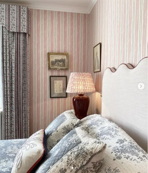 Striped Walls And Ceiling, Pink Stripe Wallpaper Bedroom, Pink Stripe Wall, Striped Wallpaper Bedroom, Striped Bedroom Walls, Wallpapered Bedroom, Painted Stripes On Wall, Pink Striped Walls, Stripe Wallpaper Bedroom