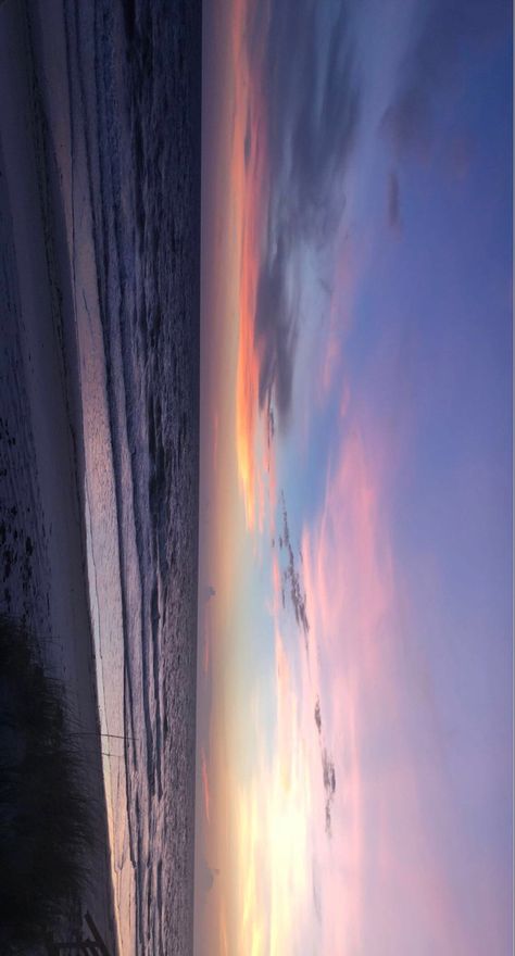 Sky Pc Wallpaper, Beach Aesthetic Horizontal, Adventure Time Cartoon, Desktop Wallpaper Art, Hippie Wallpaper, Art Wallpaper Iphone, Pretty Sky, Sunset Pictures, Sky And Clouds