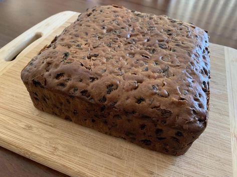 ALDI shoppers go wild over 4-ingredient ‘Baileys’ Christmas cake recipe - and it’s so easy | 7NEWS Baileys Christmas, Easy Bake Cake, Christmas Cake Recipe, Dried Fruit Mix, Festive Desserts, Christmas Cake Recipes, Cake Baking Recipes, Fruit Mixes, Go Wild