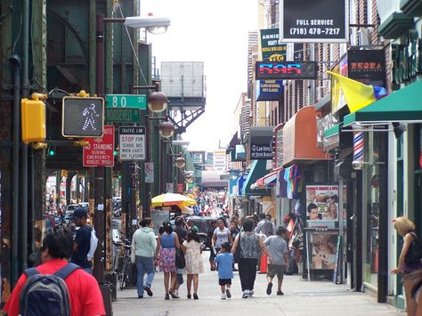 Jackson Heights New York, Bookstores In New York City, New York City West Village, Jackson Heights Queens, New York City Grand Central Station, Gossip Girl New York Locations, Queens Nyc, Contemporary Bedroom Design, Jackson Heights