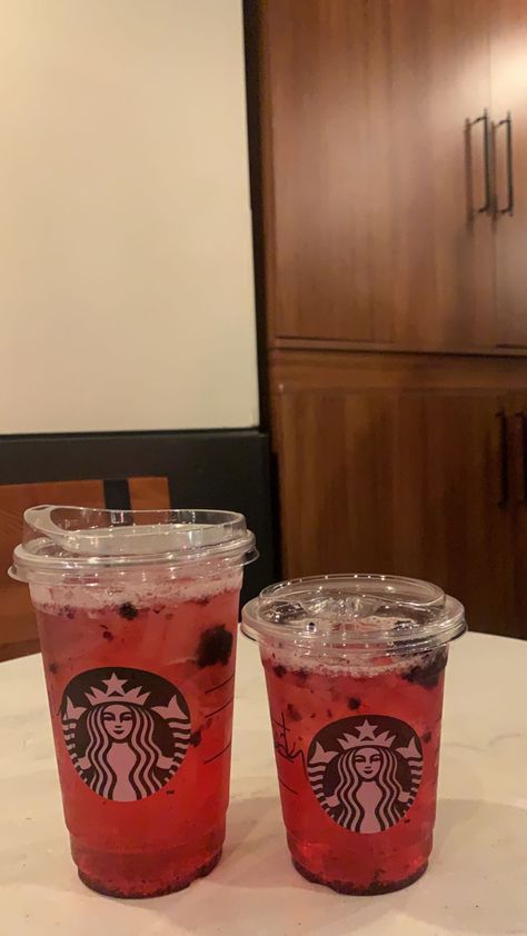 #berryhibiscus #starbucks #summer Berry Hibiscus Starbucks, Berry Hibiscus, Starbucks Summer, Aesthetic Summer, Food Art, Hibiscus, Berry, Lily, Collage