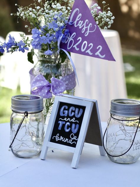 Graduation Reception Decorations, Light Purple Grad Party, Gcu Graduation Party, Purple Themed Graduation Party, Tcu Graduation Party, Graduation Party Ideas Purple, Lavender Graduation Party, Tcu Party, Purple Graduation Party Ideas