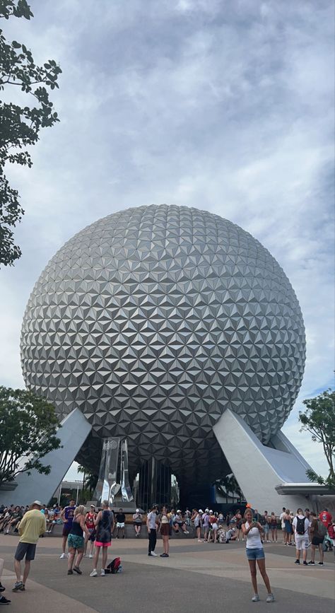 epcot ball in orlando Epcot Orlando Florida, Florida Kissimmee, Epcot Ball, Orlando Activities, Things To Do In Orlando, Disney World Epcot, Kissimmee Florida, Disney Family, Kissimmee