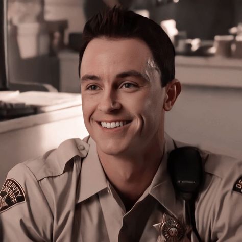 #Icon #TeenWolf Deputy Parrish, Parrish Teen Wolf, Teen Wolf Aesthetic, Ryan Kelley, Jordan Parrish, Wolf Pics, Wolf Aesthetic, Wolf Oc, Teen Wolf Sterek