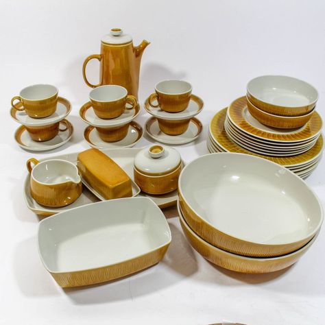 Vintage MCM Franciscan Discovery Topaz Dish Set Gold 6 Place Settings Dinnerware  | eBay Gold Dishes, Dish Collection, Modern Dinnerware, Ceramics Pottery, Dish Sets, Place Settings, Midcentury Modern, Ceramic Pottery, Eden