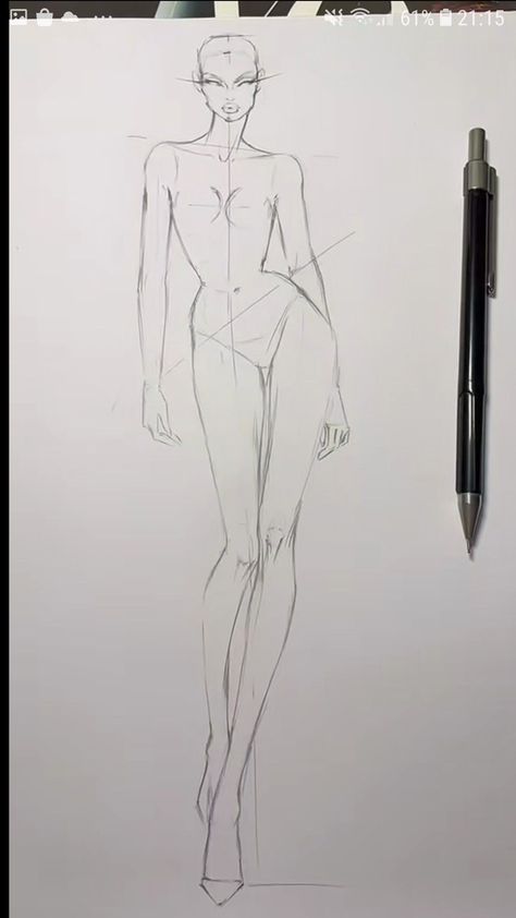 High Fashion Design Sketches, Modeling Poses Drawing, How To Draw Croquis, How To Draw A Model, High Fashion Drawing, Fashion Designing For Beginners, Model Drawing Fashion, Drawing Models Poses, Model Art Drawing