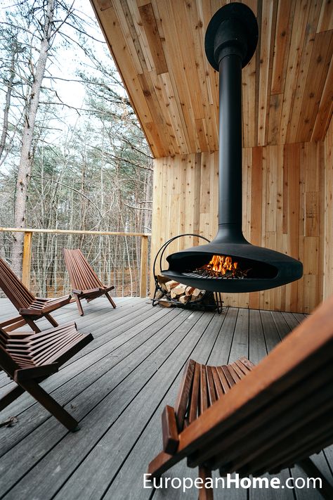 The Box Hop in Hocking Hills, OH makes luxury homes out of shipping containers. Their B&B The Hygge features two of our suspended fireplaces by @FocusCreation. Here you can see the Gyrofocus outdoor suspended fireplace making the back porch a comfortable place to gather and enjoy the scenery! #europeanhome #frenchdesign #madeinfrance #suspendedfireplace #floatingfireplace #hangingfireplace #outdoorfireplace #hockinghills #bedandbreakfast Exterior Planters, Sunken Fire Pit, Yoga Resort, Edge Garden, Land Owner, Dream Fireplace, Suspended Fireplace, Hanging Fireplace, Porch Fireplace