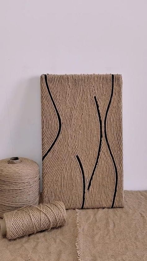 Simple Room Decoration Ideas, Yarn Art Diy, Simple Room Decoration, Cuadros Diy, Display Artwork, Gallery Wall Ideas, Room Decoration Ideas, Acrylic Art Projects, Diy Abstract Canvas Art