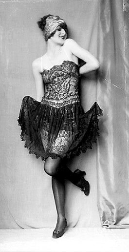 Anita Berber, Burlesque Vintage, Style Année 20, Ziegfeld Girls, Vintage Burlesque, Glamour Vintage, Flapper Girl, 20s Fashion, Roaring Twenties