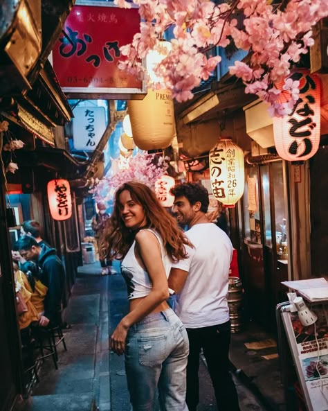 @katerinandyinon  Welcome to Memory Lane! .... This little alley is one of the most charming spots in Tokyo. It’s packed with tiny stalls and restaurants… Couple In Tokyo, Japan Couple Aesthetic, Packing Photos, Japan Photoshoot, Japan Photography, Couple Travel, Tokyo Travel, Japan Photo, The Perfect Guy