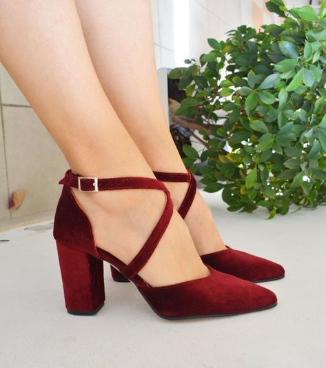 Dark Red Velvet Block Heels Burgundy Velvet Pumps Red - Etsy Australia Burgundy Bridal Shoes, Red Velvet Dress Short Shoes, Burgundy Heels Prom, Wedding Red Shoes, Burgundy Velvet Shoes, Dark Red Heels Prom, Red Low Heels, Prom Shoes Red, Red Heels Prom