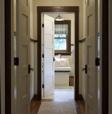 Dark trim w white doors Stained Wood Trim, Farmhouse Trim, Dark Wood Trim, Hallway Door, Stained Trim, Dark Trim, Oak Doors, White Doors, Elegant Living Room