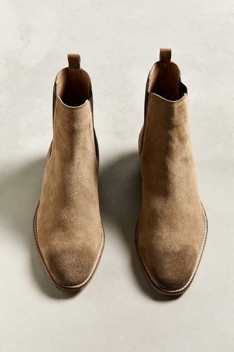 Mens Chelsea Boots, Shoes Sneakers For Men, Chelsea Boots Men Outfit, Mens Suede Boots, Boots Men Outfit, Botas Chelsea, Fashionable Snow Boots, Mens Boots Fashion, Mens Leather Boots