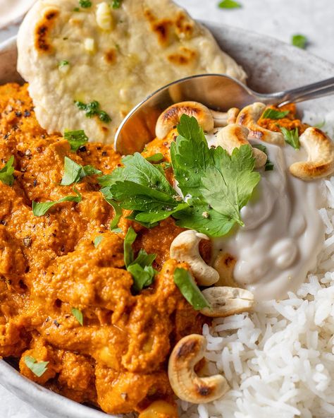 Easy Vegan Chicken Tikka Masala (with Tofu) - Romy London Vegan Tikka Masala, Tikka Masala Recipe, Vegan Chicken, Vegan Curry, Chicken Tikka Masala, Masala Recipe, Coconut Yogurt, Bean Curd, Chicken Tikka