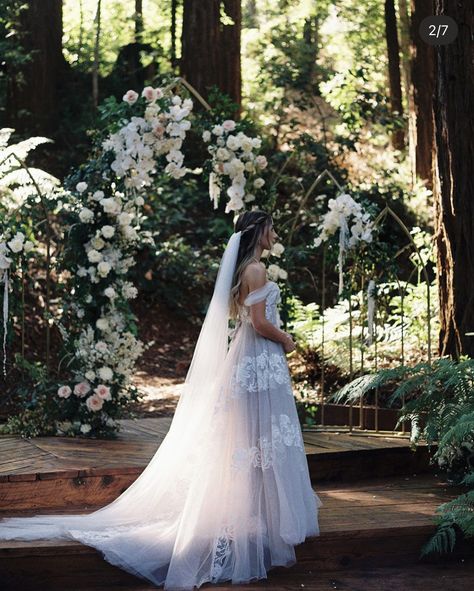 Enchanted Forest Wedding Dress, Middle Earth Wedding, Forest Wedding Dress, Film Instagram, Lotr Wedding, Twilight Wedding, Forest Theme Wedding, Brooklyn And Bailey, Enchanted Forest Wedding