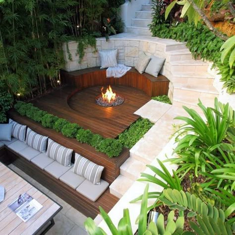 Modern Deck Home Ideas Design Per Patio, Contemporary Backyard, Modern Deck, Sloped Backyard, Modern Backyard, Decks Backyard, Backyard Fire, Beautiful Backyards, Backyard Patio Designs