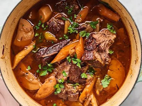 Ina Garten’s Pot Roast Trick Has Ruined All Other Recipes for Me | Apartment Therapy The Best Pot Roast, Winter Flavors, Grandma Recipes, Comfort Recipes, Lemon Plant, Best Pot Roast, Salmon Potato, Beef Roast, Pot Roast Slow Cooker