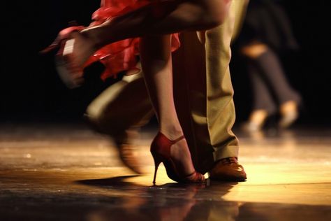 Entrepreneur: How to Dance Your Way to Entrepreneurial Success https://t.co/HLtyaFzx5B Ballroom Dance Aesthetic, Tango Aesthetic, Jamie Hewlett, Social Dance, Dance Event, Jazz Dance Costumes, Tango Dance, Damon Albarn, Argentine Tango