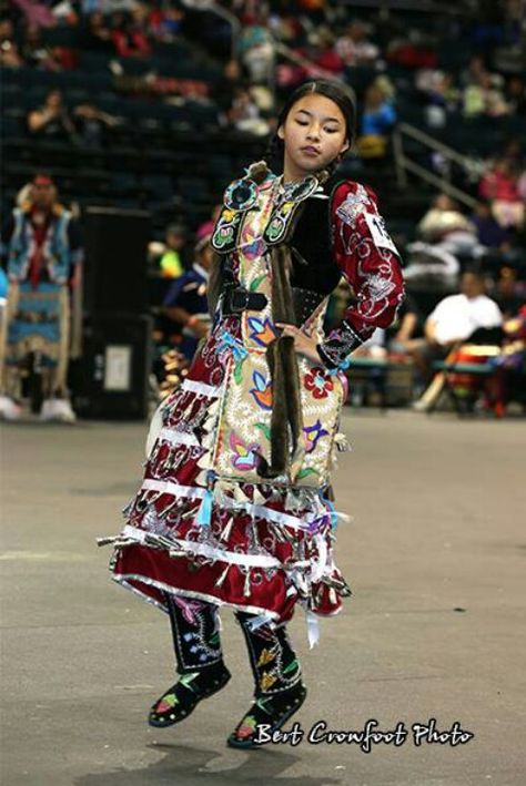 Old style Jingle Dancer, Jingle Dress Dancer, Powwow Dancers, Powwow Outfits, Native American Dance, Native American Dress, Powwow Regalia, Jingle Dress, Native American Regalia