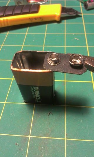 9 Volt Battery Secret Compartment : 5 Steps - Instructables Battery Hacks, Wood Burn Spoons, Wood Carving Chisels, Wood Bowls Carving, Life Is Simple, Android Secret Codes, I Spy Diy, Dremel Carving, Secret Safe