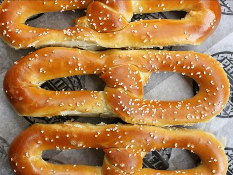 What's more beloved by Philadelphians than a cheesesteak? A Philly soft pretzel. Philly Pretzel Recipe, Philly Soft Pretzel Recipe, Sick Recipes, Philly Pretzel, Usa Recipes, Pretzel Recipes, Lucky Food, Baked Pretzels, Pretzel Recipe