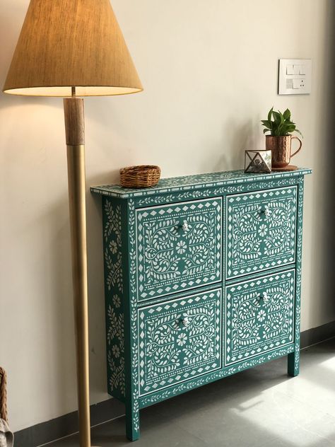 Hand Painted Dressers Bohemian, Wallpaper Dresser Makeover, Hand Painted Dresser Ideas, Folk Painted Furniture, Indian Furniture Design, Floral Painted Furniture, Floating Nightstand Ideas, Modern Floating Nightstand, Nightstand Ideas