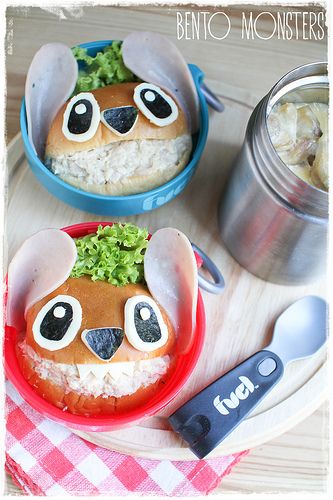 Stitch sandwich [think I could make this into a Pikachu or generic monster, too] Kindergarten Lunch, Kawaii Bento, Japanese Bento Box, Japanese Bento, Bento Recipes, Food Backgrounds, School Food, Bento Box Lunch, Bento Lunch