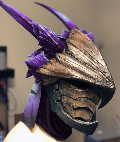 Futuristic Helmet, Cosplay Armor, Monster Hunter World, Cool Masks, Masks Art, Helmet Design, Fantasy Armor, Armor Concept, Mega Man