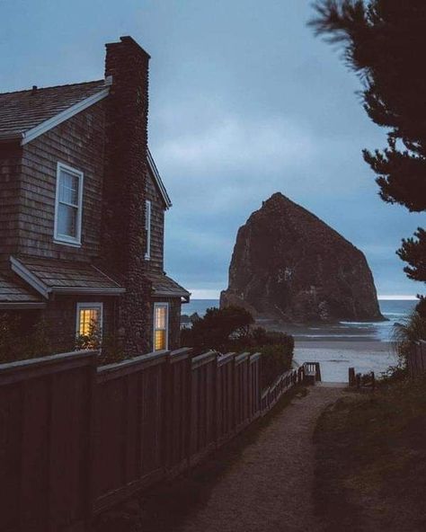 Dark Nautical, Cannon Beach Oregon, Lighthouse Keeper, House By The Sea, Cannon Beach, Blue Hour, Coastal Towns, Oregon Coast, Pretty Places