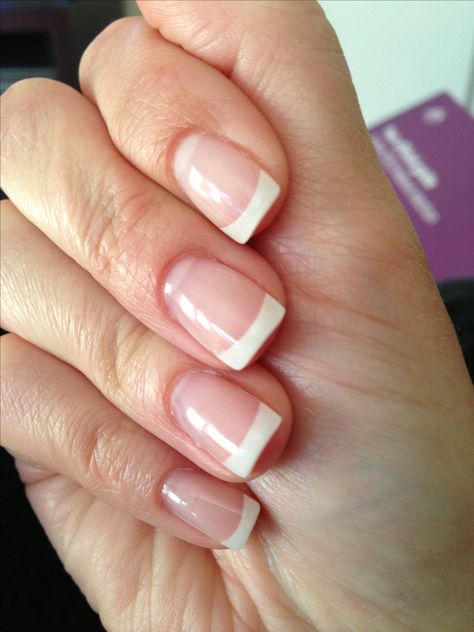 Skinny French, hate chunky French tips. White Tip Acrylic Nails, Pretty Nails Glitter, White Tip Nails, Nail Design Video, Pretty Nail Colors, Design Tattoo, French Tip Acrylic Nails, Pretty Nail Designs, Classy Nails