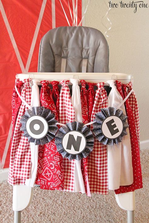 I got some requests to show how I made the high chair fabric garland for Owen’s barnyard birthday party.  So here you go! You can make this fabric garland for any occasion.  It looks great on mantles, walls, and even secured to the front of pieces of furniture. It’s not limited to only highchairs, my … Decorate High Chair For 1st Birthday, Barnyard Bash, Barnyard Birthday Party, Farm Theme Birthday, Birthday Highchair, Birthday Bbq, Rodeo Birthday, Highchair Banner, Barnyard Birthday