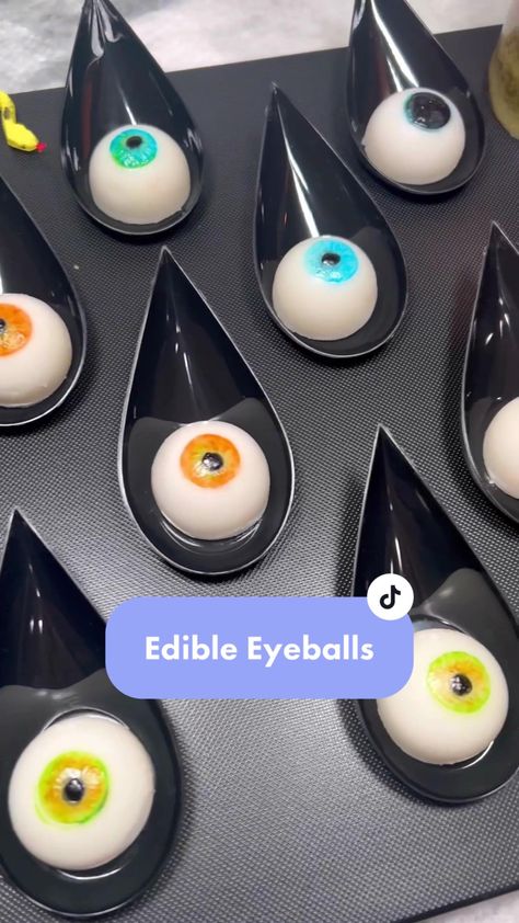 Eyeball Food Halloween, Eye Ball Jello Shots, Ghost Jello Shots, Jello Eyeball Shots, Halloween Jello Shooters, Halloween Eyeball Food, Eyeball Jello Shots Recipe, Eyeball Shots, Coconut Jello Shots