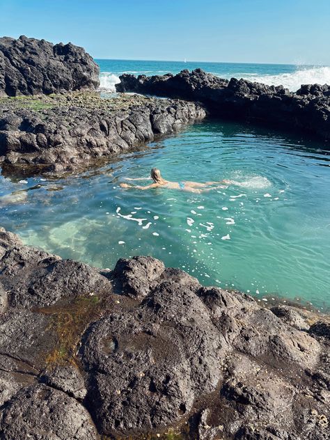 Summer Inspo Pics, Coogee Beach, Beach Rocks, Inspo Pics, Hawaii Beach, Summer Inspo, Rock Pools, Hawaii Beaches, Prayer Board