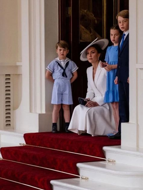 Princesa Charlotte, Prince William And Kate Middleton, Trooping The Colour, Principe William, Catherine Elizabeth Middleton, Prince William And Catherine, Princess Eugenie, Catherine Middleton, Duchess Of Cornwall