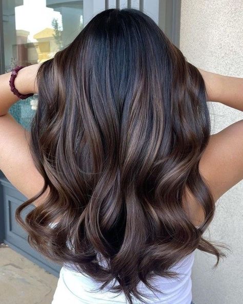 Dark Brown Hair Balayage Straight Long, Blonde To Black, Chocolate Brown Hair Color Ideas, Chocolate Highlights, Dark Chocolate Hair, Dark Chocolate Brown Hair, Wedding Hair Colors, Warm Brunette, Brown Hair Color Ideas