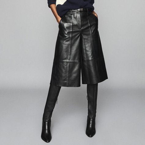 Lotte Black Leather Culottes – REISS Leather Culottes, Celebrities Leather Jacket, Blogger Street Style, Outfit Look, Dress Shirts For Women, Celebrity Outfits, Fashion 2020, Fashion Books, Street Style Women